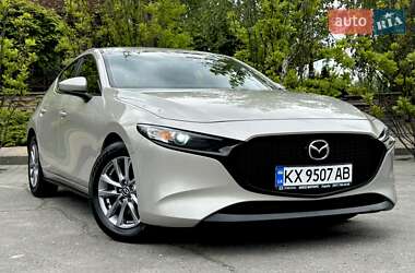 Хэтчбек Mazda 3 2022 в 