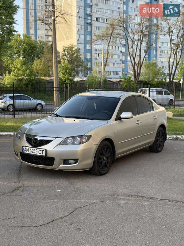 Седан Mazda 3 2006 в 