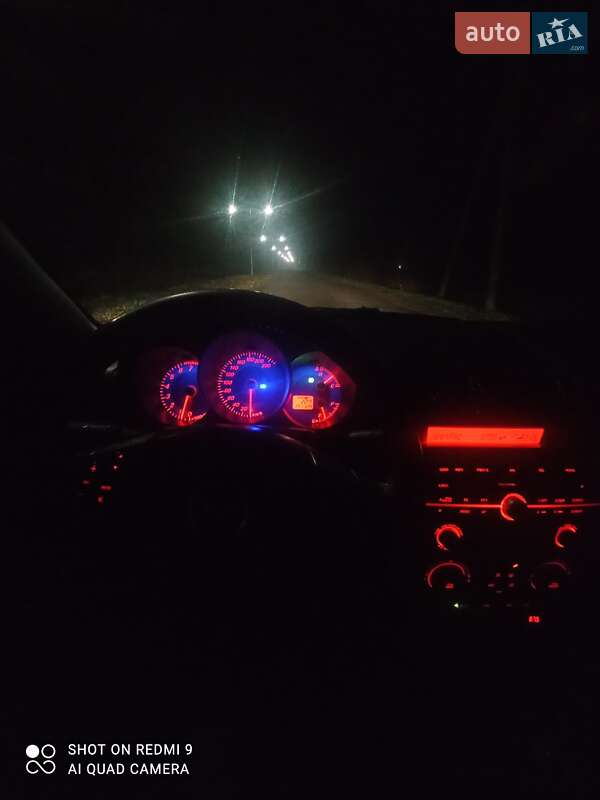Седан Mazda 3 2006 в Чупахівці