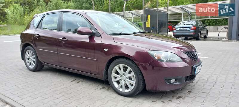 Хэтчбек Mazda 3 2008 в Киеве