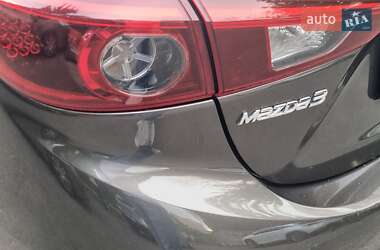 Седан Mazda 3 2014 в 