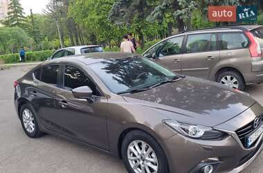 Седан Mazda 3 2014 в 
