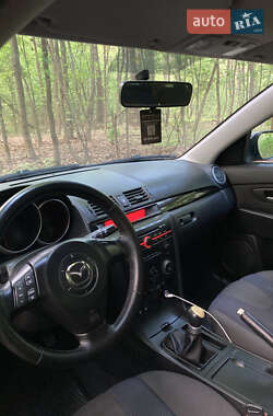 Хетчбек Mazda 3 2003 в 