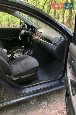 Хетчбек Mazda 3 2003 в 
