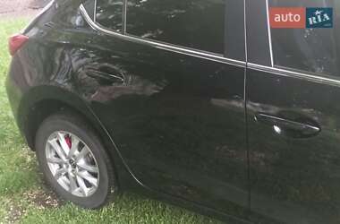 Хэтчбек Mazda 3 2014 в 