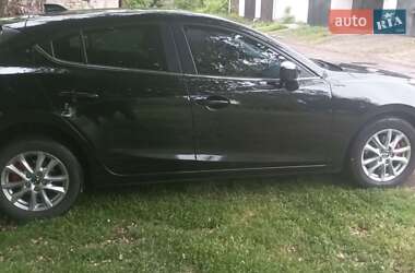 Хэтчбек Mazda 3 2014 в 