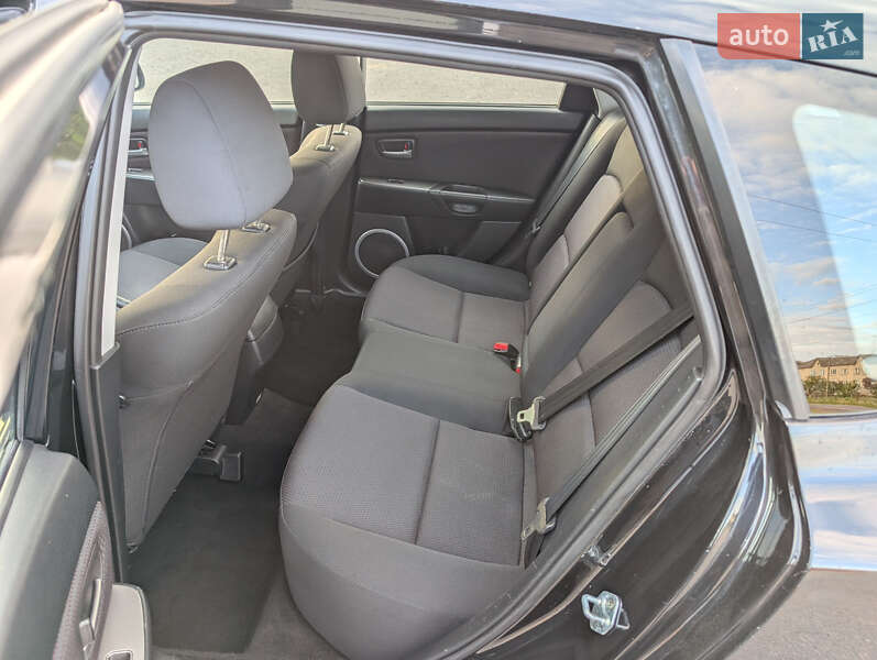 Хетчбек Mazda 3 2007 в Дубні