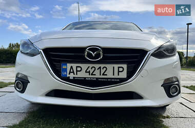 Седан Mazda 3 2014 в 