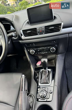 Седан Mazda 3 2014 в 