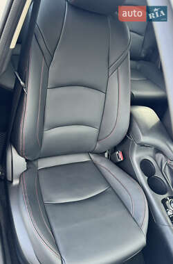 Седан Mazda 3 2014 в 