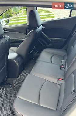 Седан Mazda 3 2014 в 