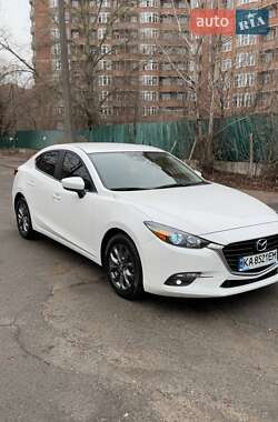 Седан Mazda 3 2017 в Києві