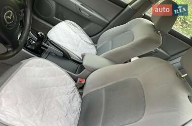 Хэтчбек Mazda 3 2003 в 