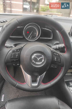 Хэтчбек Mazda 3 2015 в 