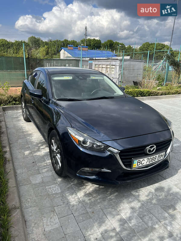 Седан Mazda 3 2018 в 