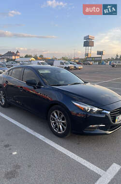 Седан Mazda 3 2018 в 