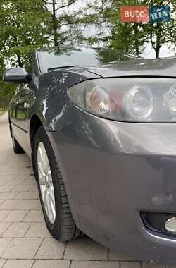 Седан Mazda 3 2007 в 