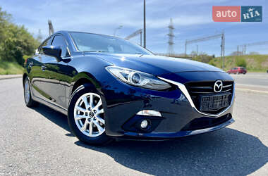 Седан Mazda 3 2015 в Одесі