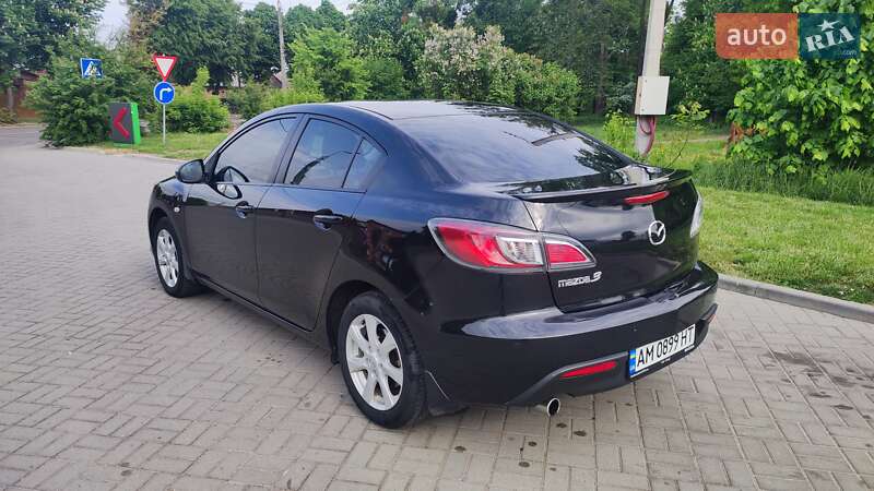 Седан Mazda 3 2010 в Житомирі