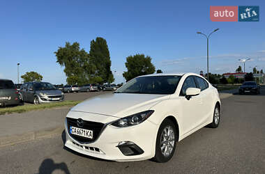 Седан Mazda 3 2016 в Черкасах
