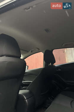Седан Mazda 3 2014 в 