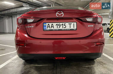Седан Mazda 3 2018 в 