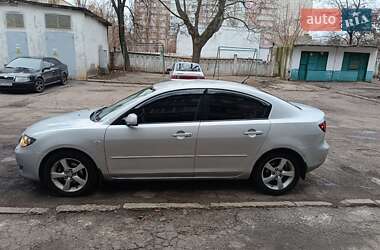 Седан Mazda 3 2005 в 