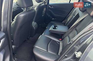 Седан Mazda 3 2014 в 