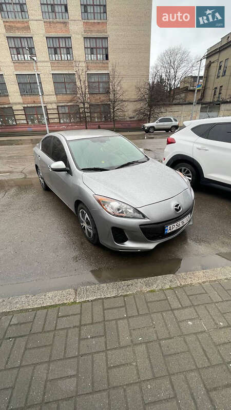 Седан Mazda 3 2013 в Запорожье
