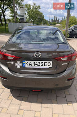 Седан Mazda 3 2016 в 