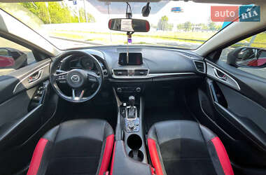 Хетчбек Mazda 3 2017 в 