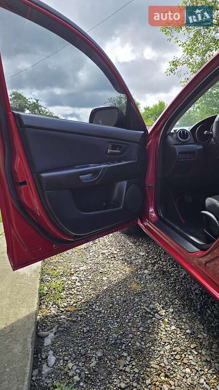 Хетчбек Mazda 3 2006 в Снятині
