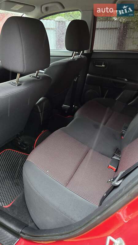 Хетчбек Mazda 3 2006 в Снятині