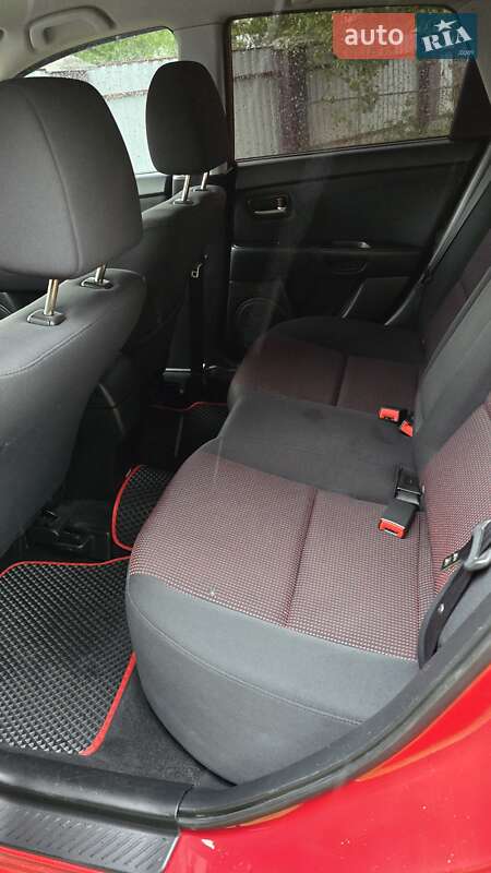 Хетчбек Mazda 3 2006 в Снятині