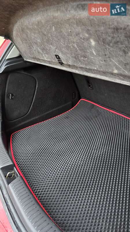 Хетчбек Mazda 3 2006 в Снятині