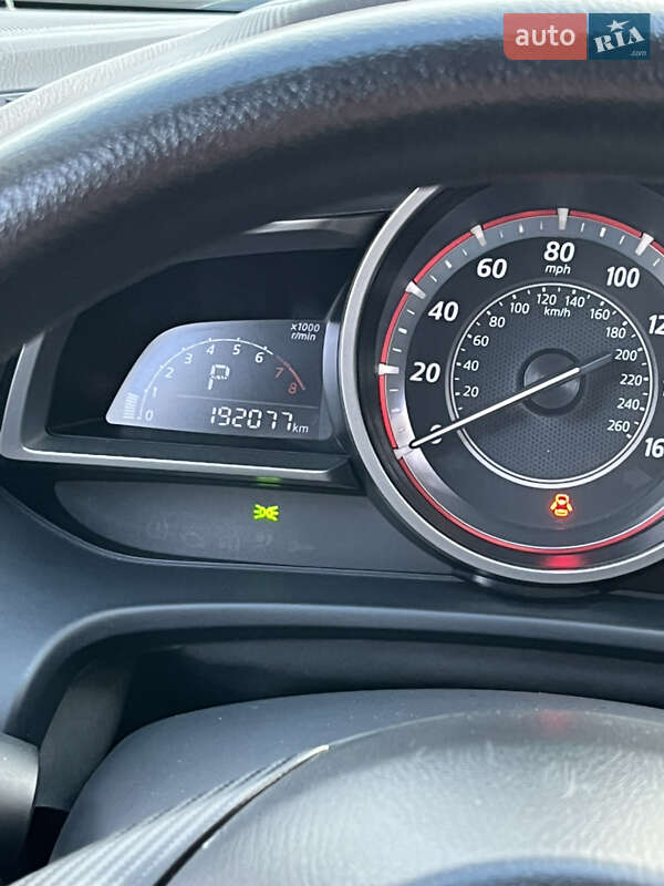 Седан Mazda 3 2015 в Василькові
