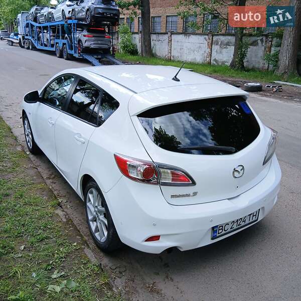Хэтчбек Mazda 3 2012 в Львове