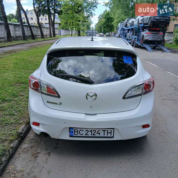 Хэтчбек Mazda 3 2012 в Львове