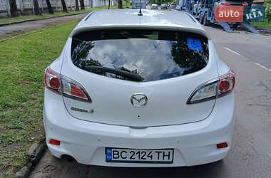 Хэтчбек Mazda 3 2012 в 