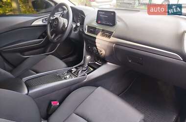 Седан Mazda 3 2018 в 