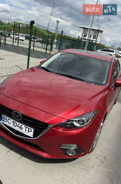 Седан Mazda 3 2015 в Львове