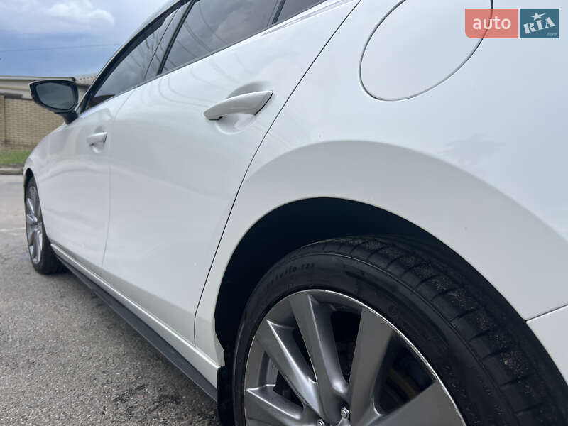 Седан Mazda 3 2018 в Харькове