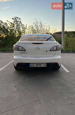 Седан Mazda 3 2009 в 