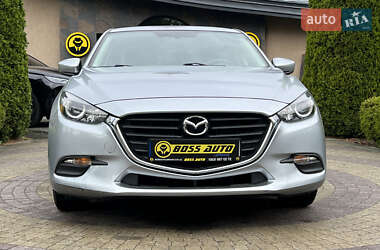 Седан Mazda 3 2016 в 