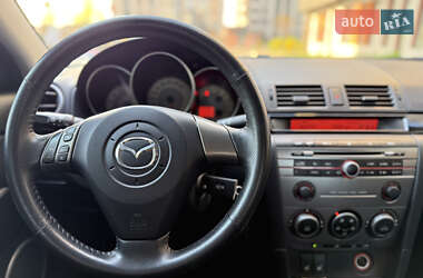Седан Mazda 3 2006 в 