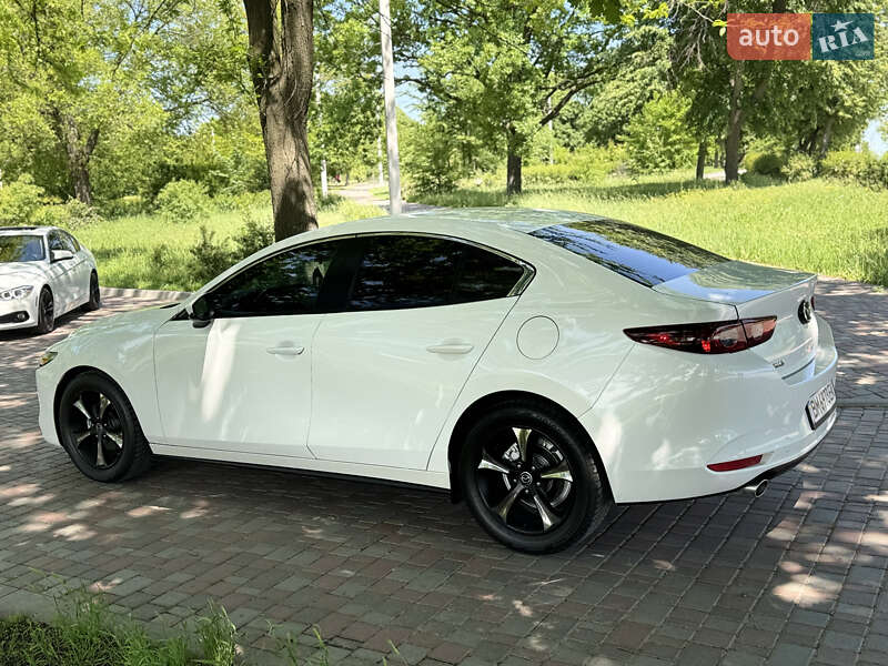Седан Mazda 3 2019 в Кропивницькому