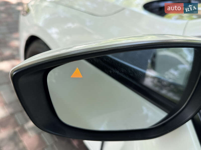 Седан Mazda 3 2019 в Кропивницькому