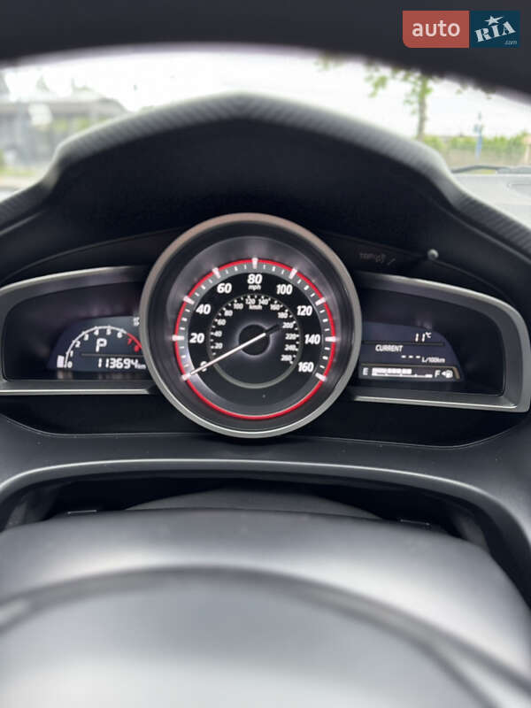 Седан Mazda 3 2016 в Івано-Франківську