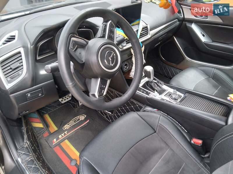 Седан Mazda 3 2016 в Виннице