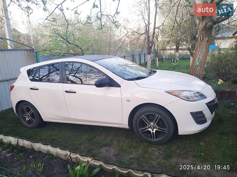 Хэтчбек Mazda 3 2010 в Черкассах